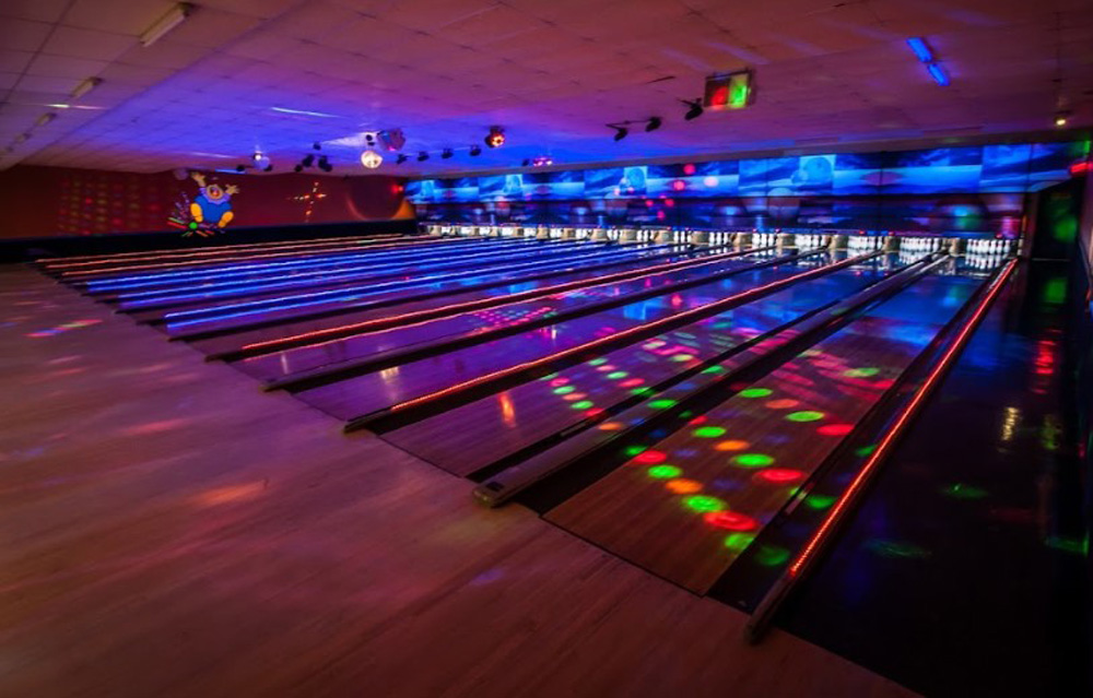 glow bowling